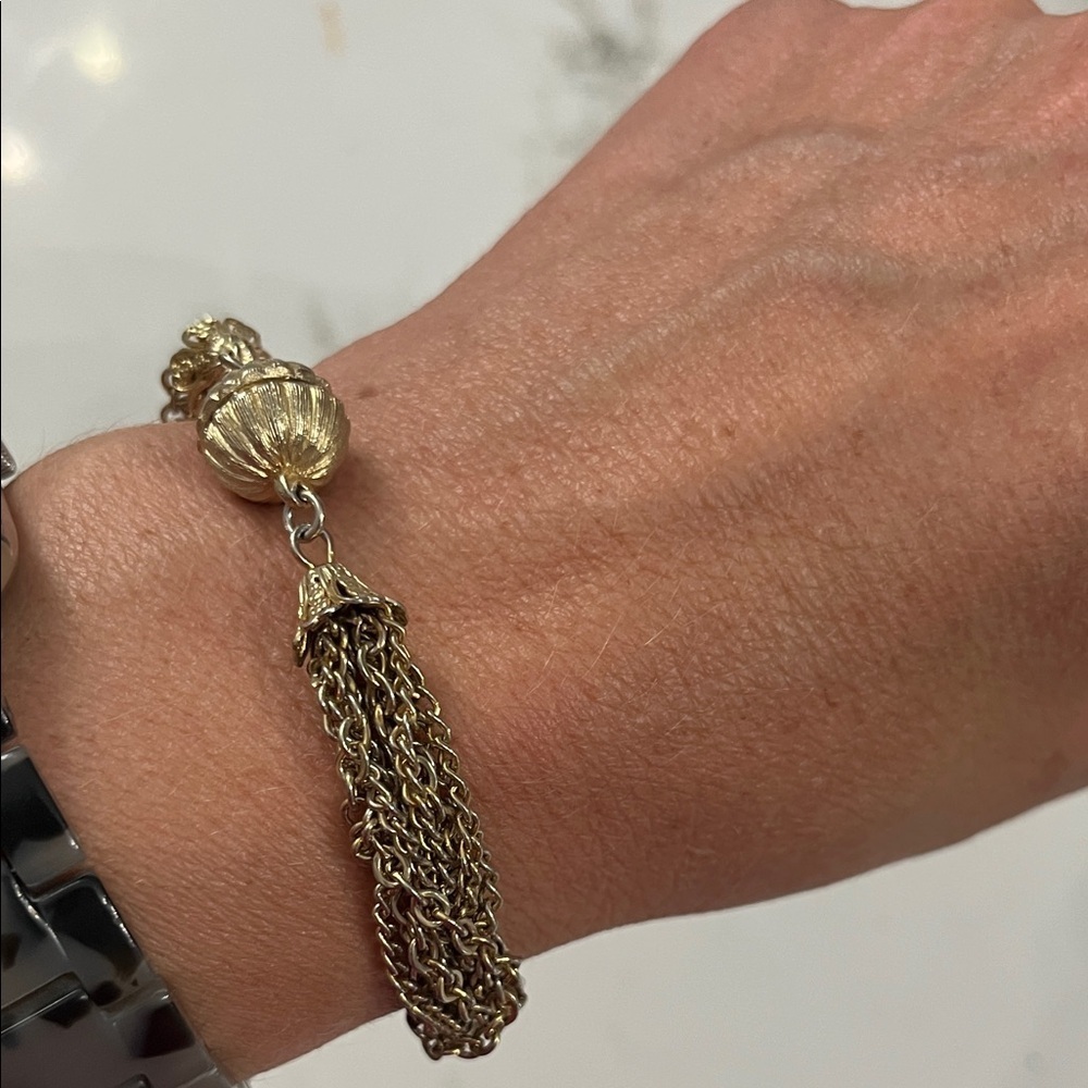 Charming Gold Necklace and Bracelet Set - Picture 3 of 3